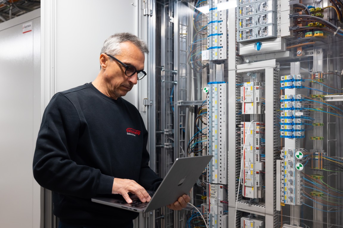 Strukturierte Netzwerkverkabelung mit Patchpanel